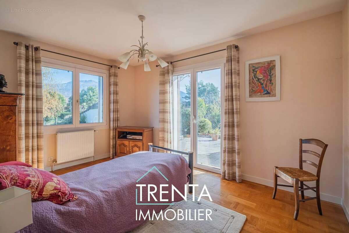 Maison à SAINT-JEAN-DE-MOIRANS