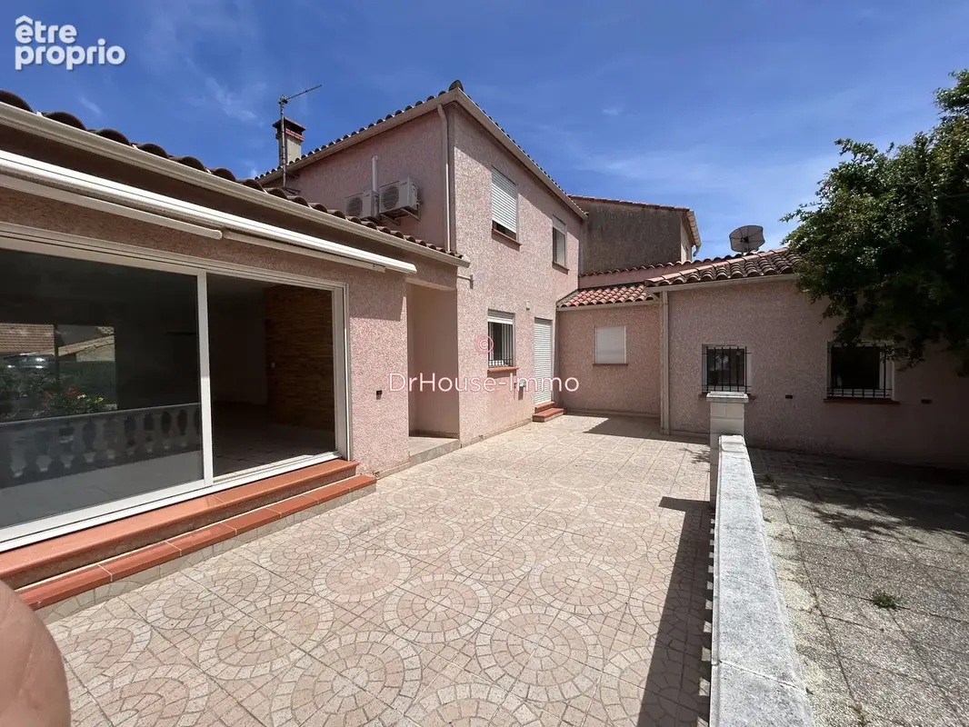 Maison 141 m² à Sainte-Marie  - photo 6