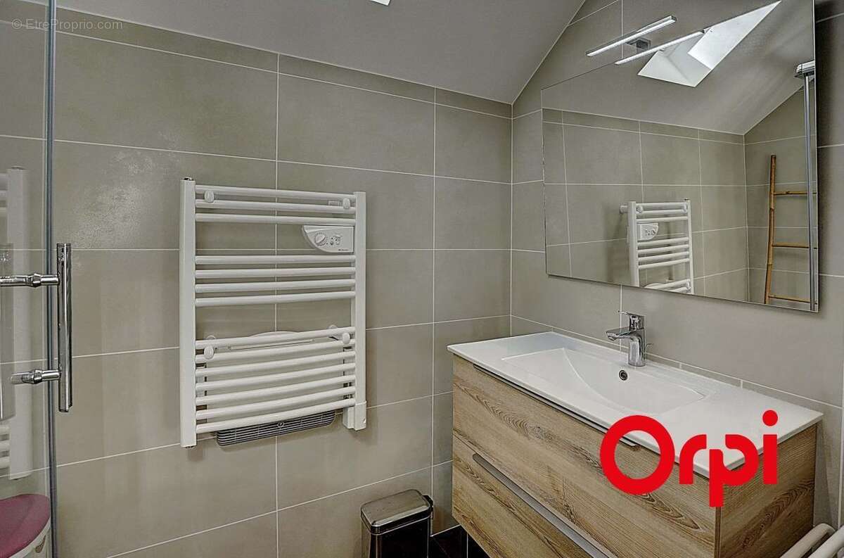 Maison à CAILLOUX-SUR-FONTAINES