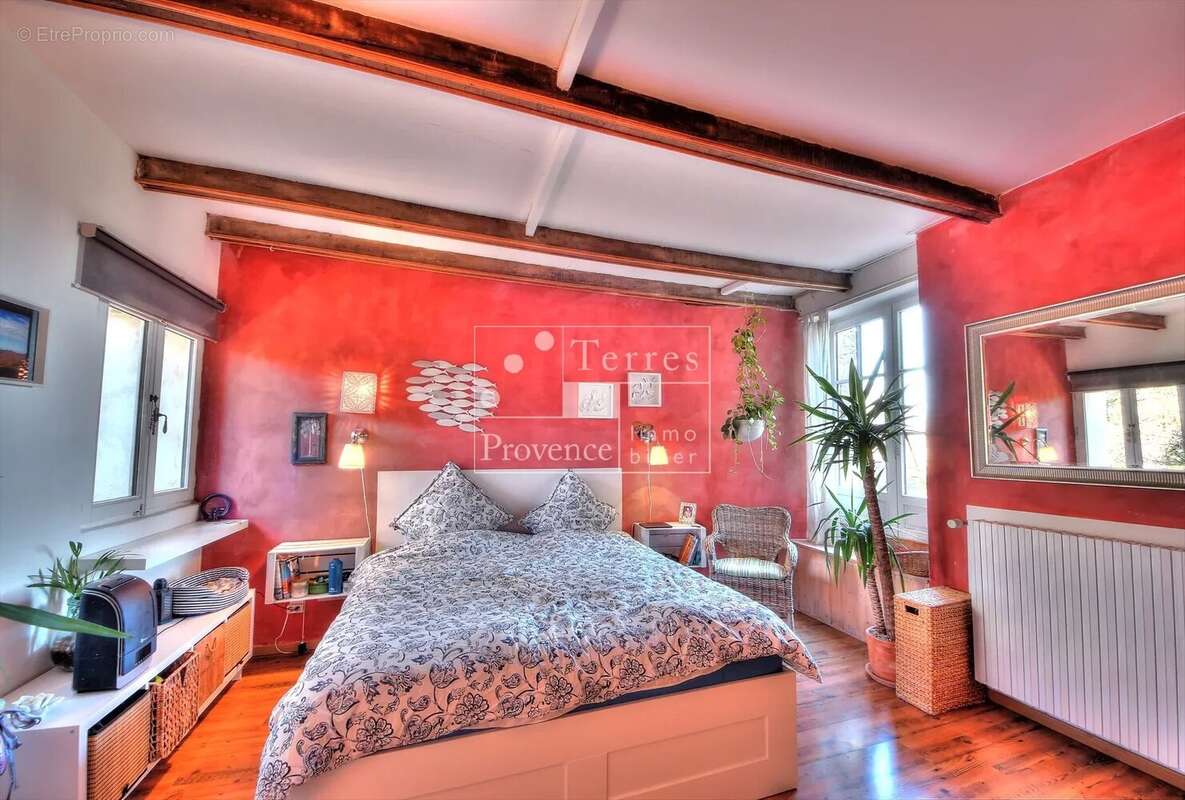 Maison à SAINT-LAURENT-DU-VERDON