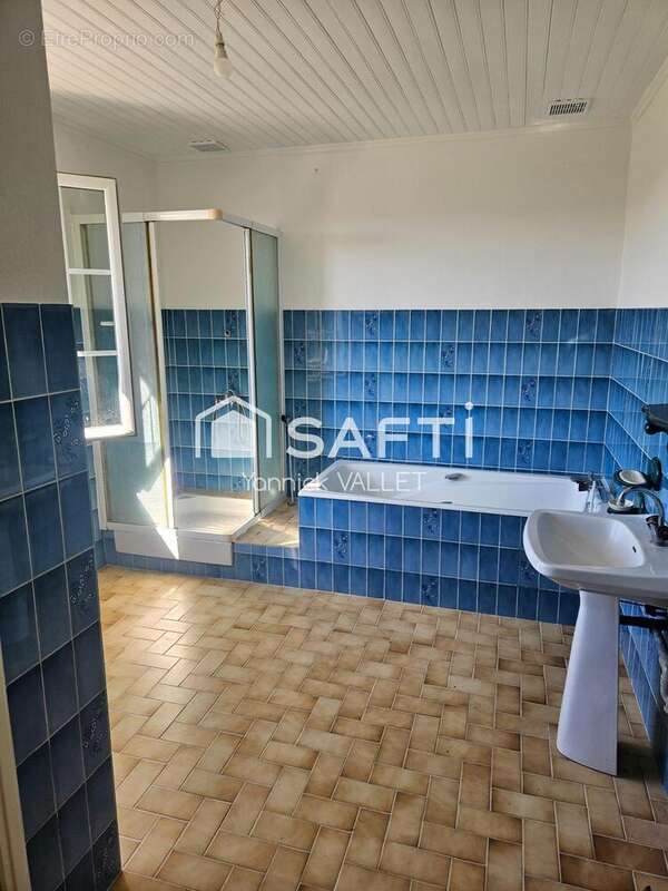 Maison 117 m² à Grand-Brassac  - photo 6