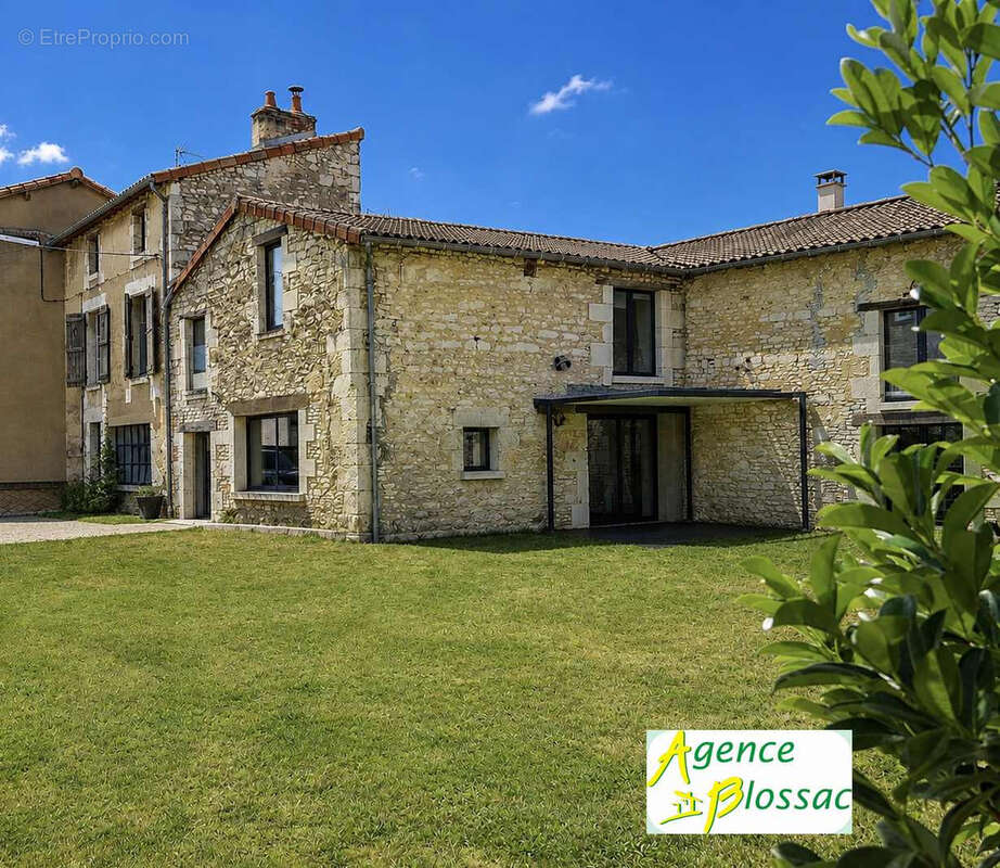 Maison à MIREBEAU