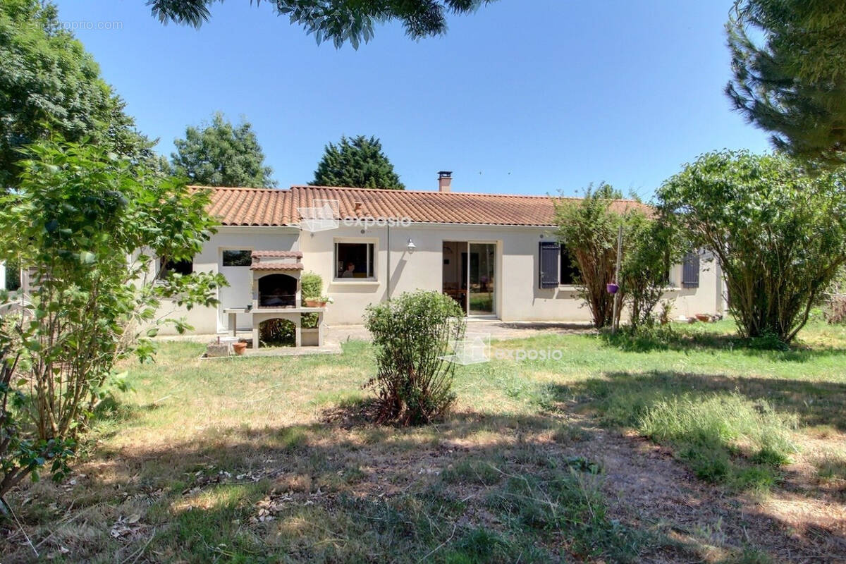 Maison à SAINT-GEORGES-DE-REX