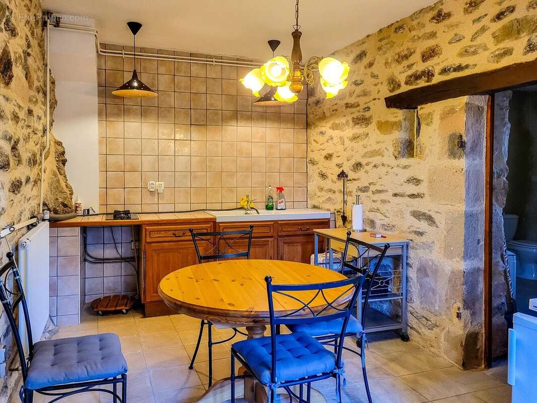 Charmante Propriété en Pierre avec Maison d’Amis au Cœur de Najac - photo 14