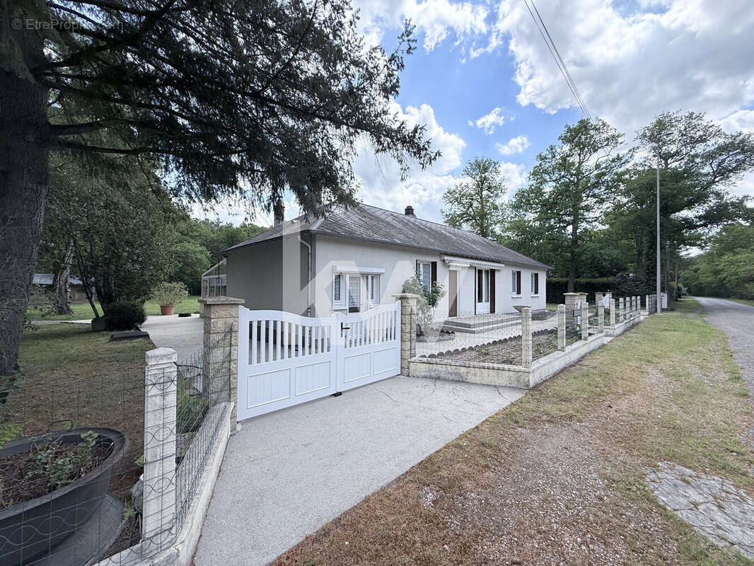 Portail Maison secondaire - Maison à SALBRIS