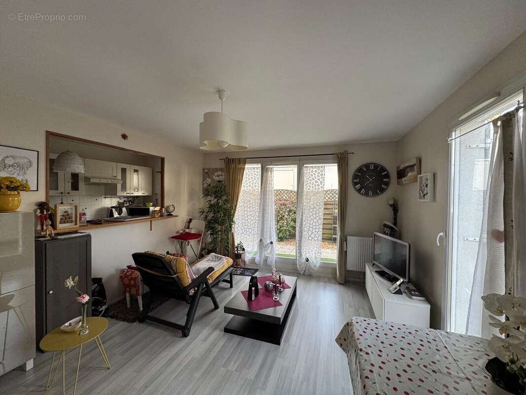 Appartement à SAINTE-GENEVIEVE-DES-BOIS
