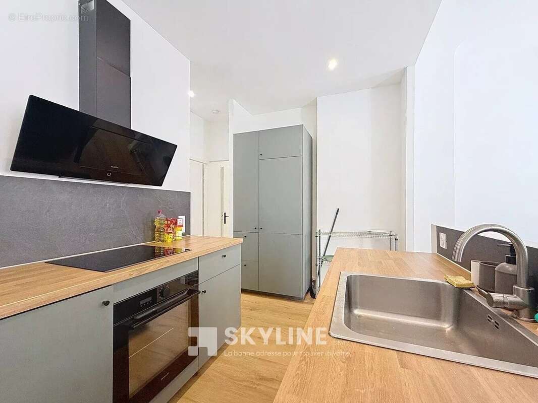 Appartement à MARSEILLE-4E