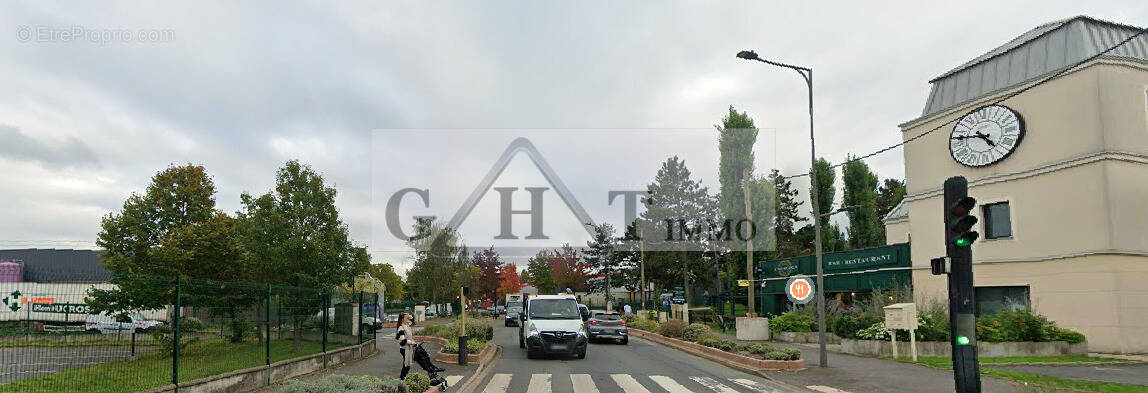 Commerce à LE BLANC-MESNIL