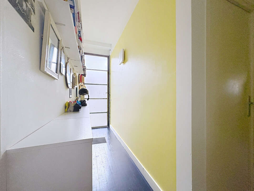 Montpellier Arceaux. Appartement en rez-de-jardin privatif avec 3 chambres & parking privé. - photo 5
