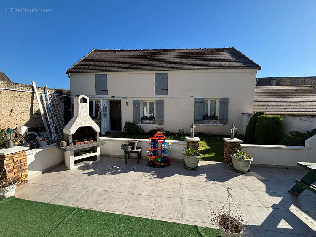 Maison à AMBLAINVILLE