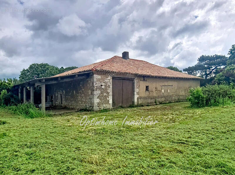 Maison à LAVIT
