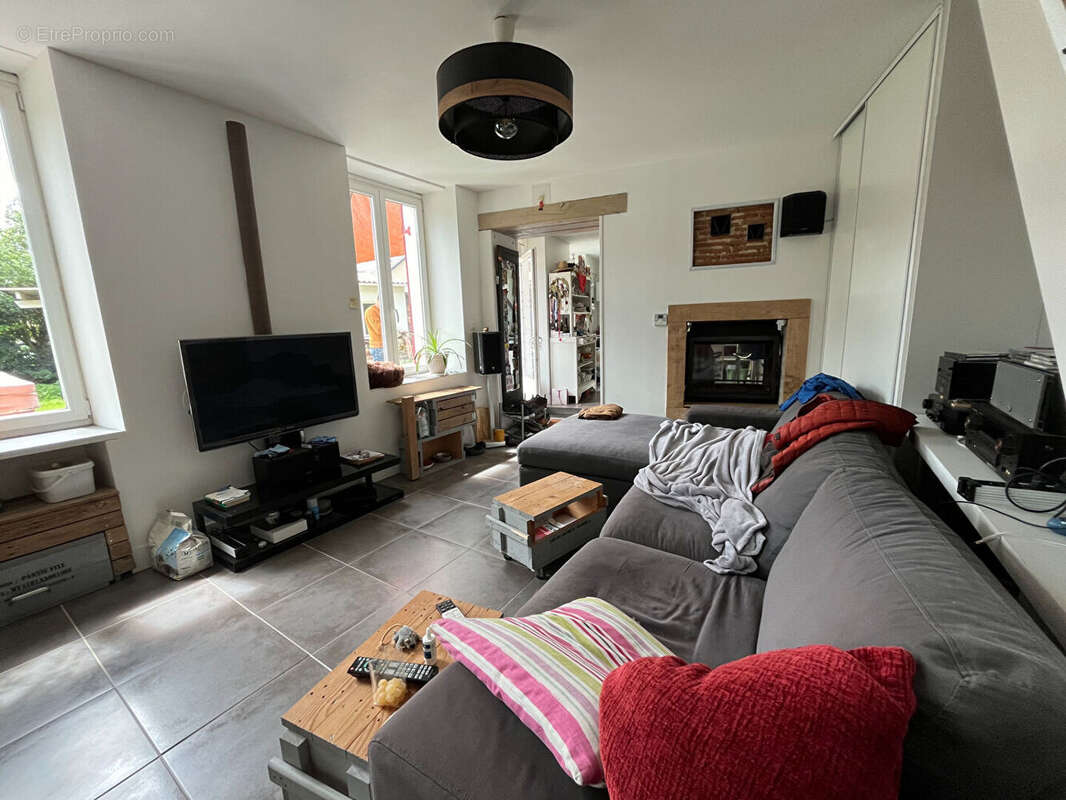 Maison à VILLENEUVE-SUR-CHER