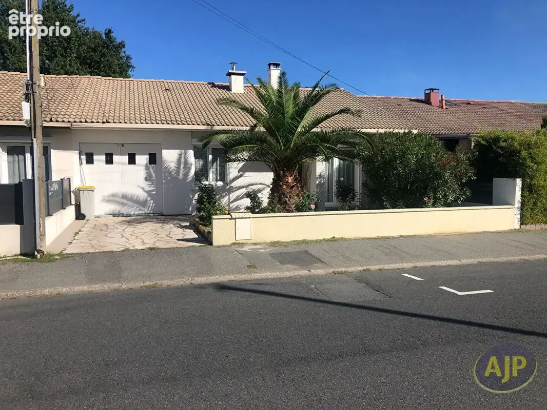 Maison Cholet 4 pièce(s) 88 m2 - photo 1