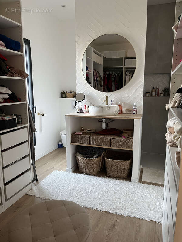 Maison à SAINTE-COLOMBE-EN-BRUILHOIS