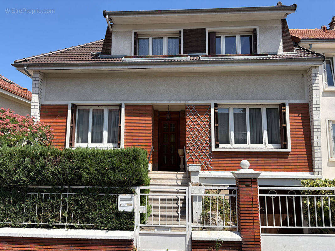 Maison à CHATILLON