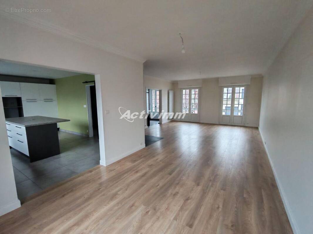 4284 8 - Maison à HESDIN