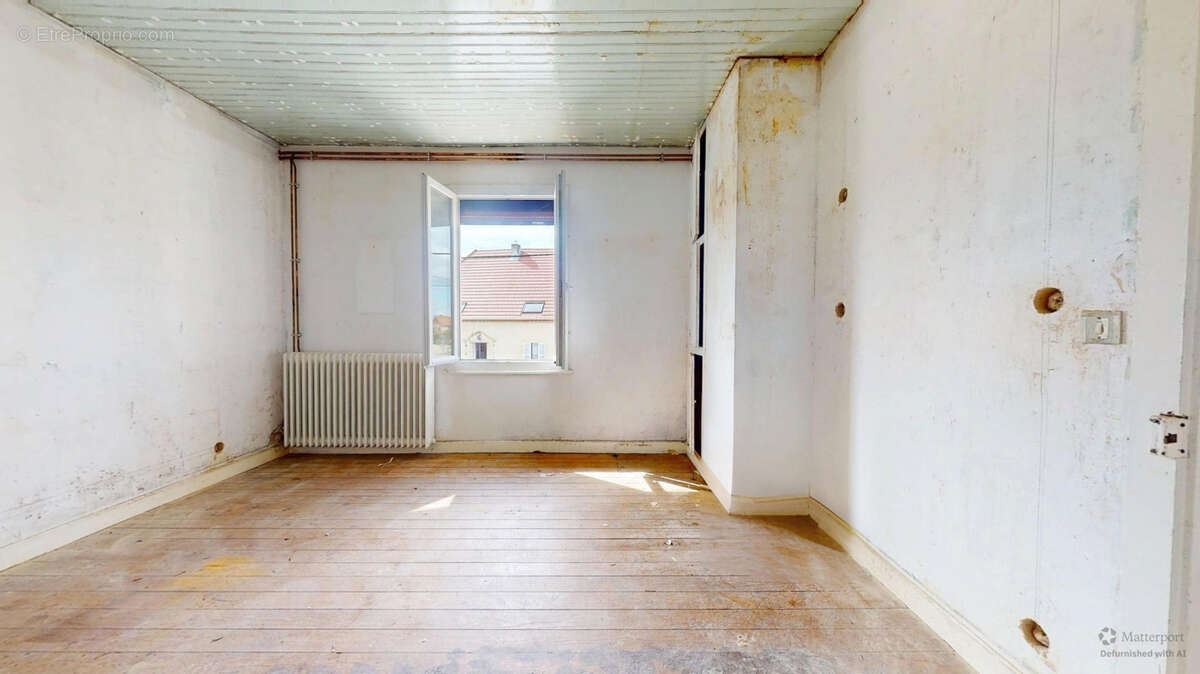 Appartement à TASSENIERES