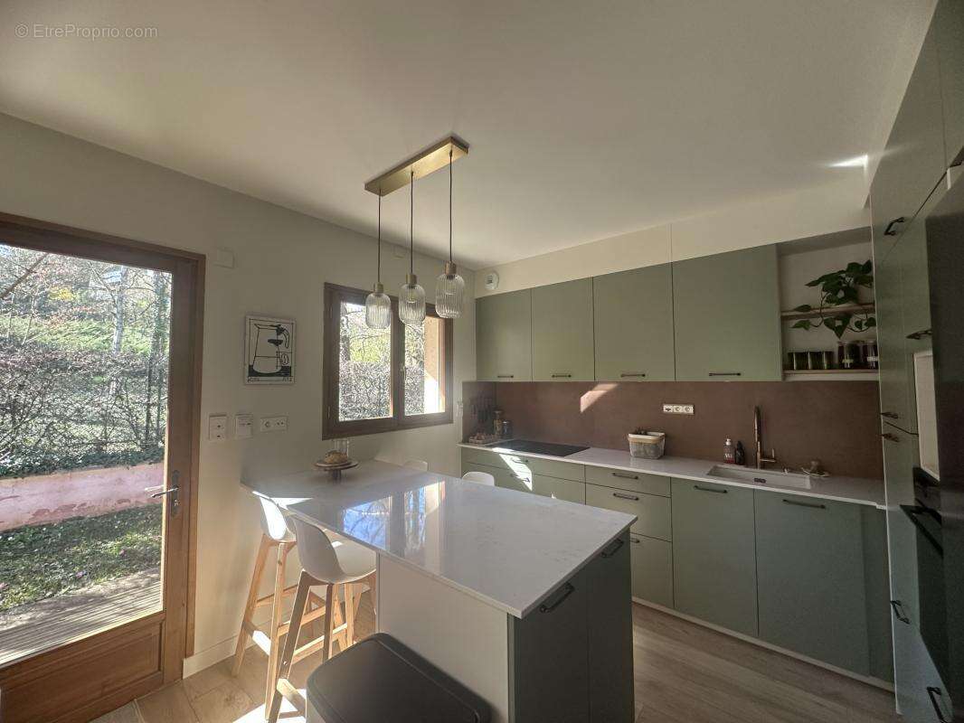 Maison à VELARS-SUR-OUCHE