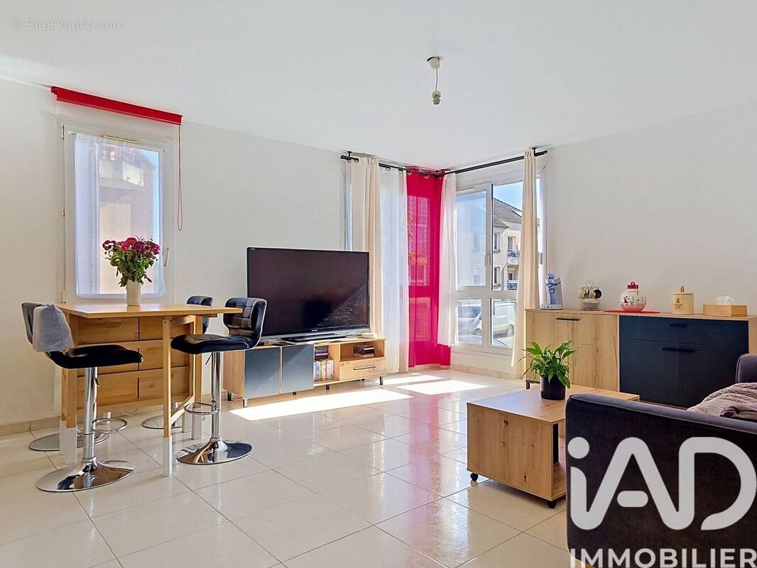 Photo 1 - Appartement à PONTAULT-COMBAULT