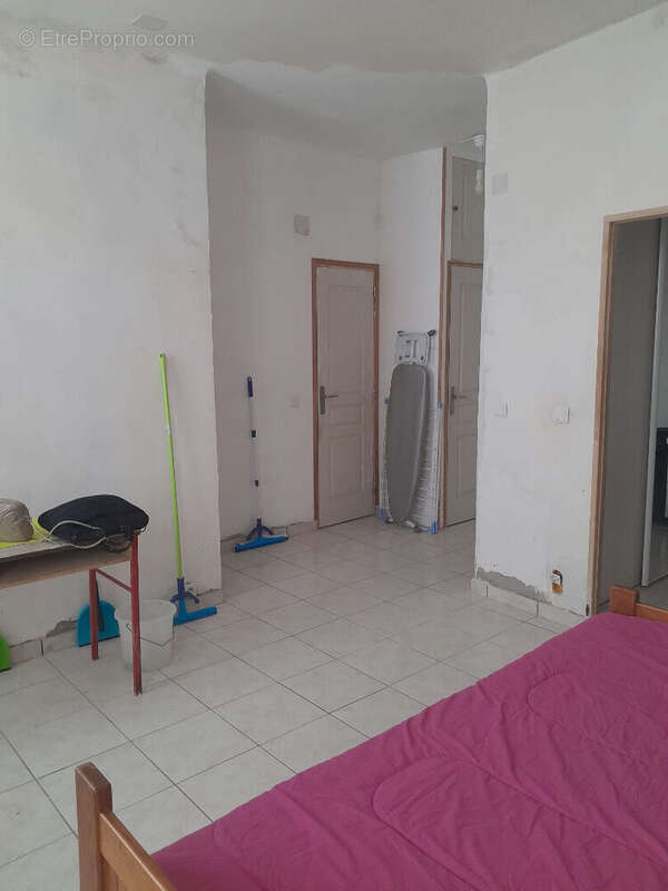 Appartement à MARSEILLE-6E