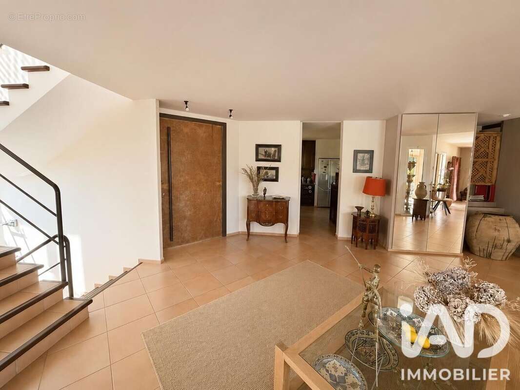 Maison 392 m² à Perpignan  - photo 6