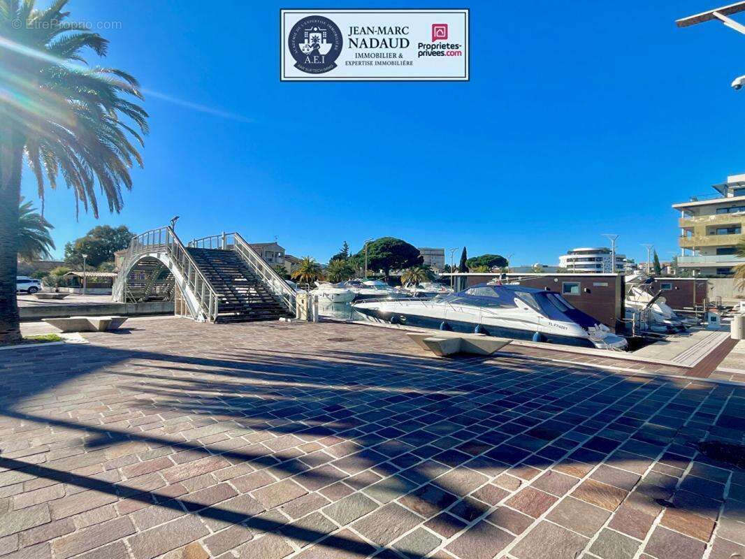 Appartement à FREJUS