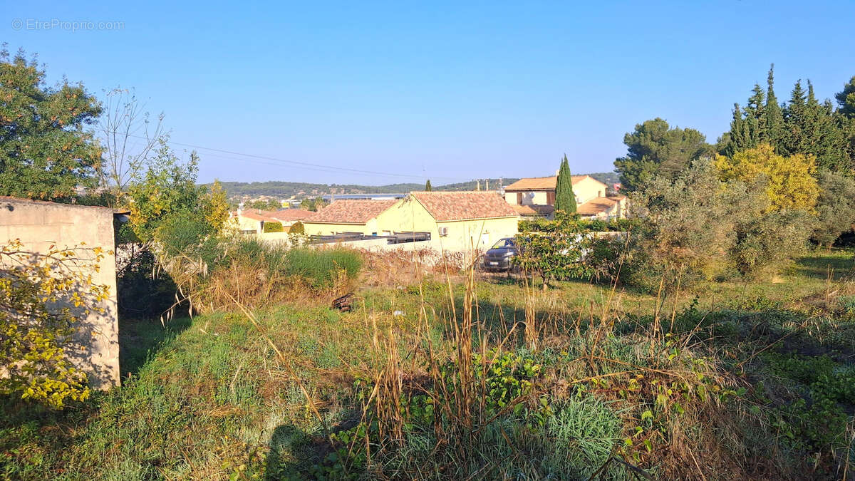 Terrain à LES PENNES-MIRABEAU