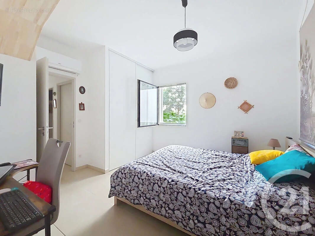 Appartement 75 m² à Sete  - photo 10