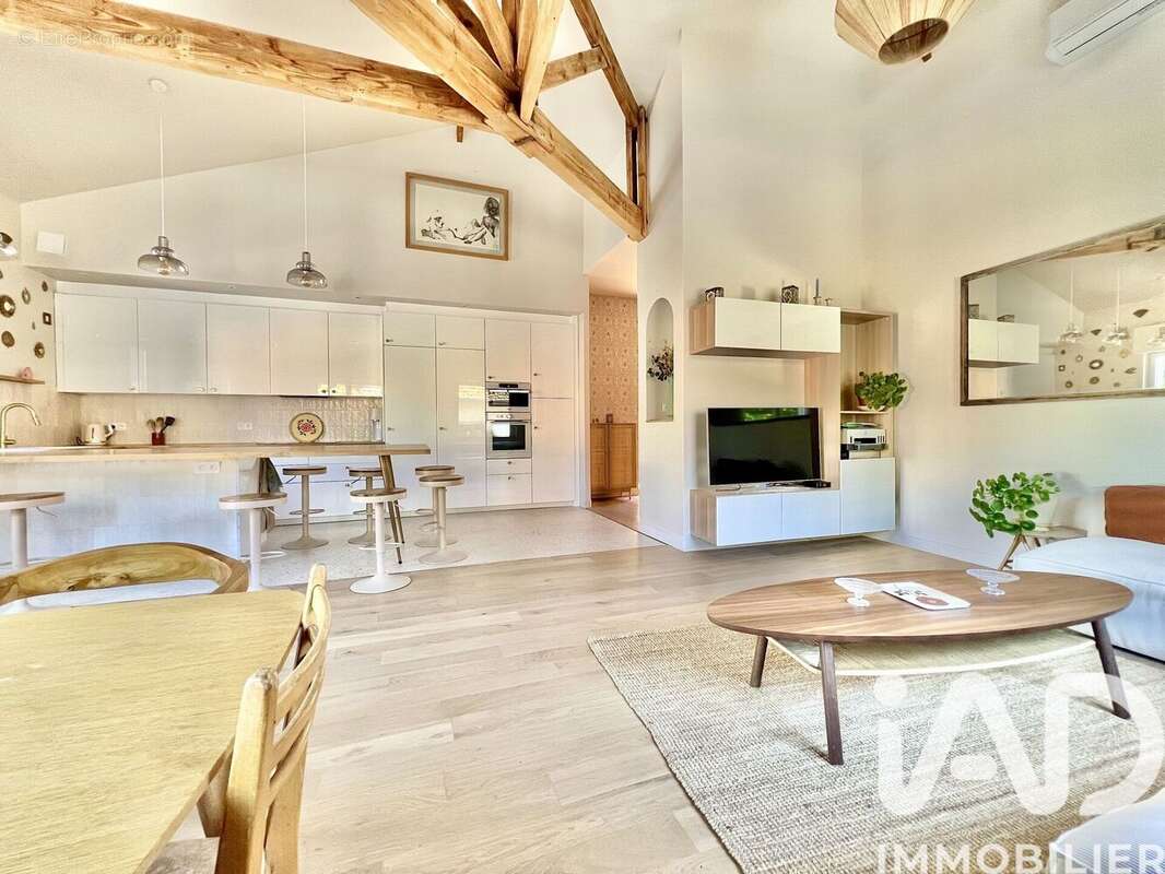 Photo 2 - Maison à SAINT-RAPHAEL