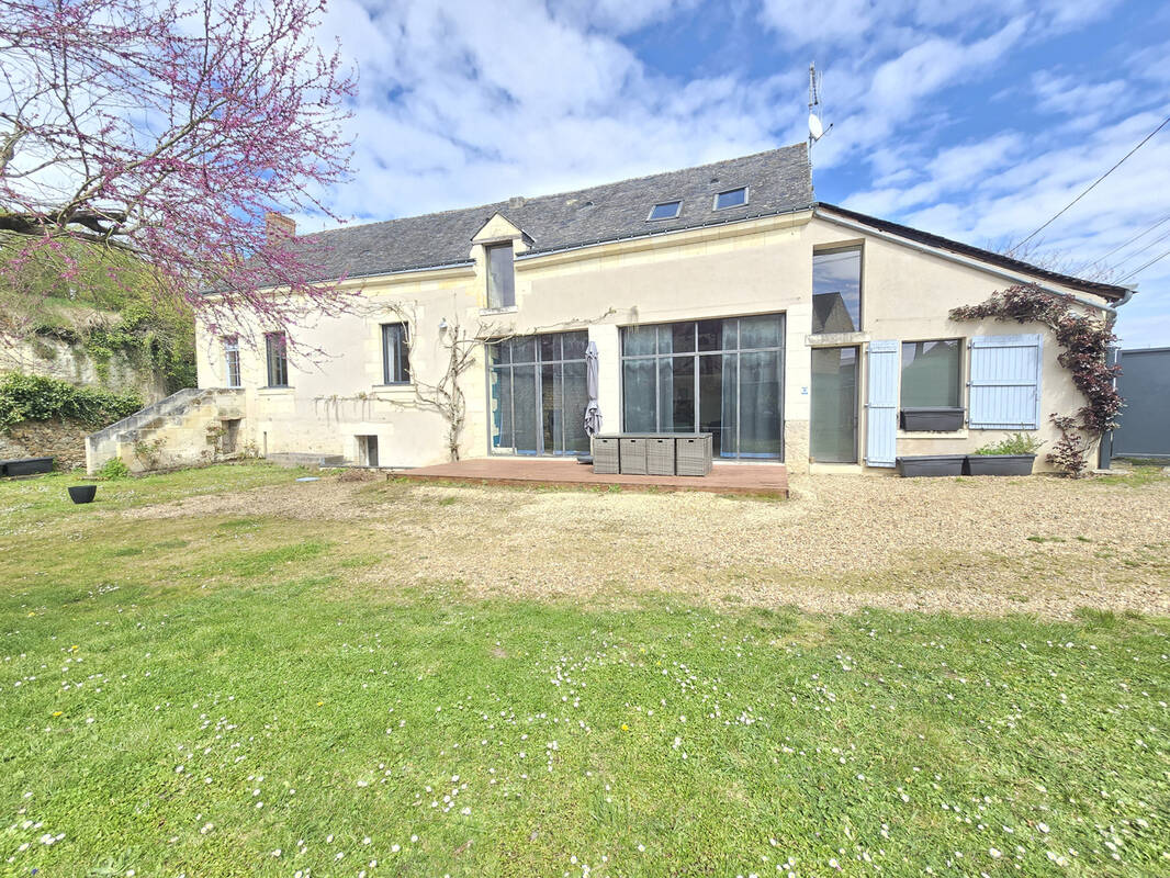 Maison à BRISSAC-QUINCE