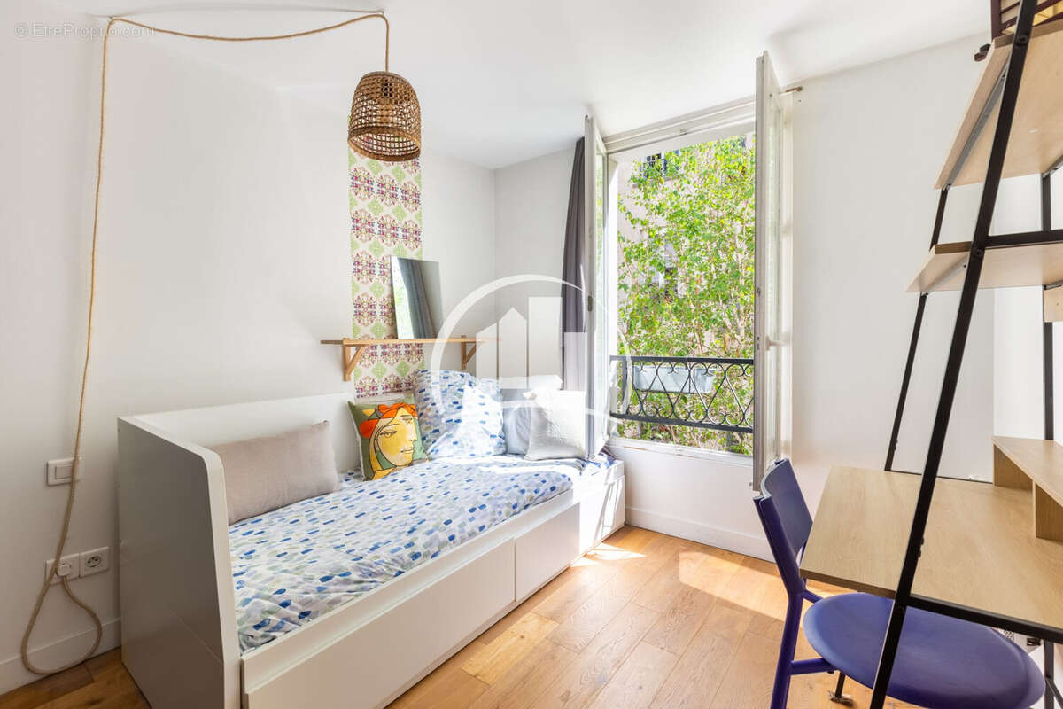 Appartement à PARIS-11E