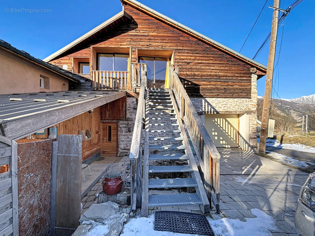 Appartement à JAUSIERS