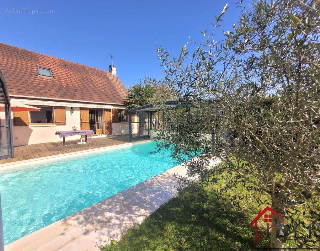 Maison à GRANDPUITS-BAILLY-CARROIS