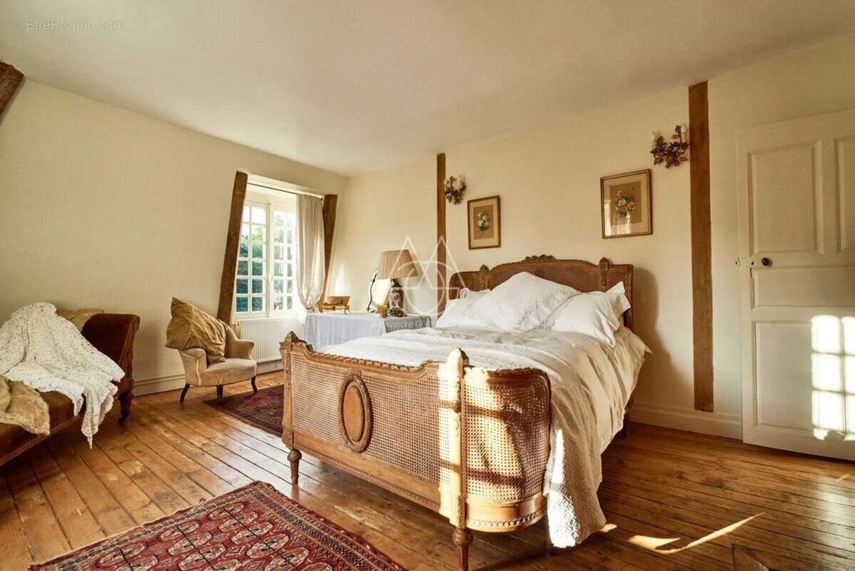 Beau château du XVIIIe siècle avec dépendances, incluant une salle de réception, situé dans l'Orne - photo 15