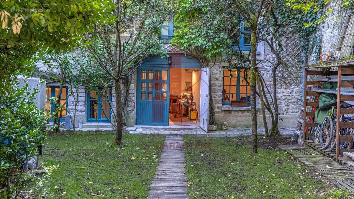 Maison à FONTAINEBLEAU