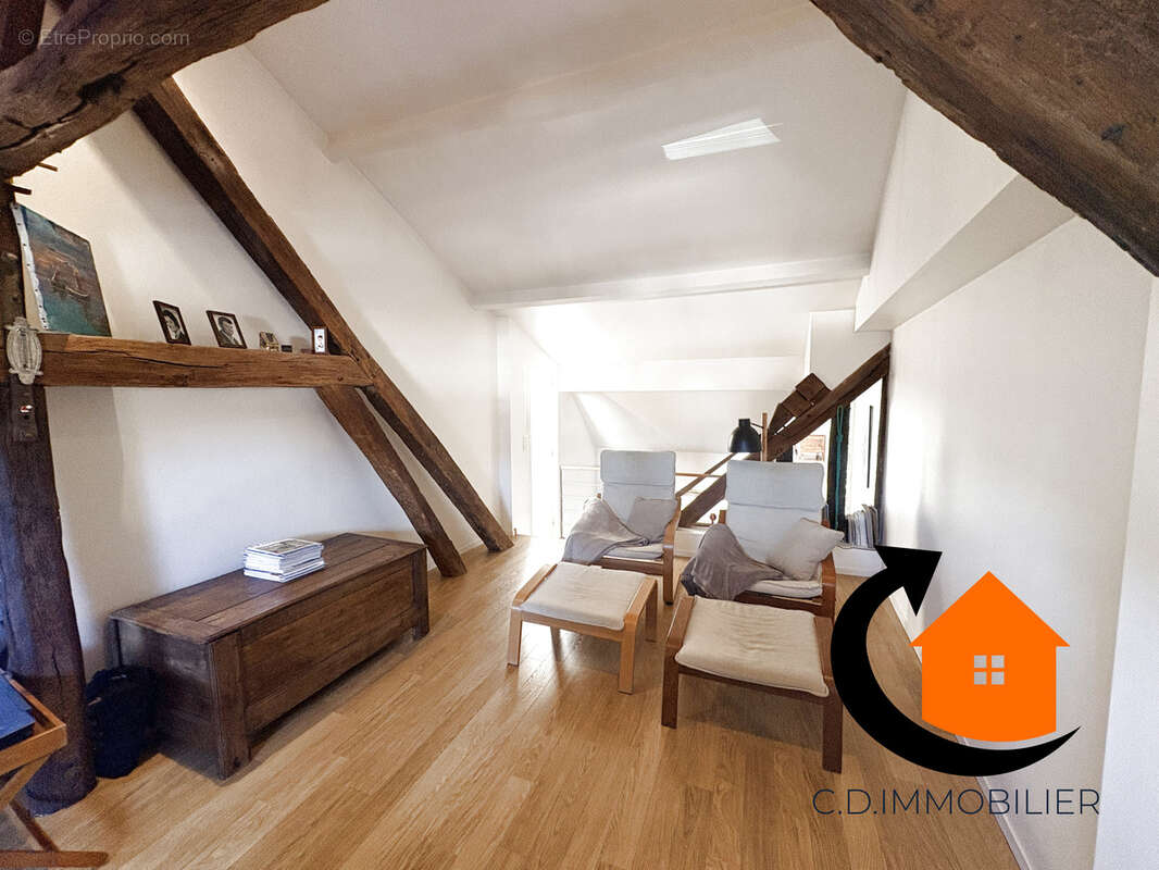 Appartement à COURVILLE-SUR-EURE