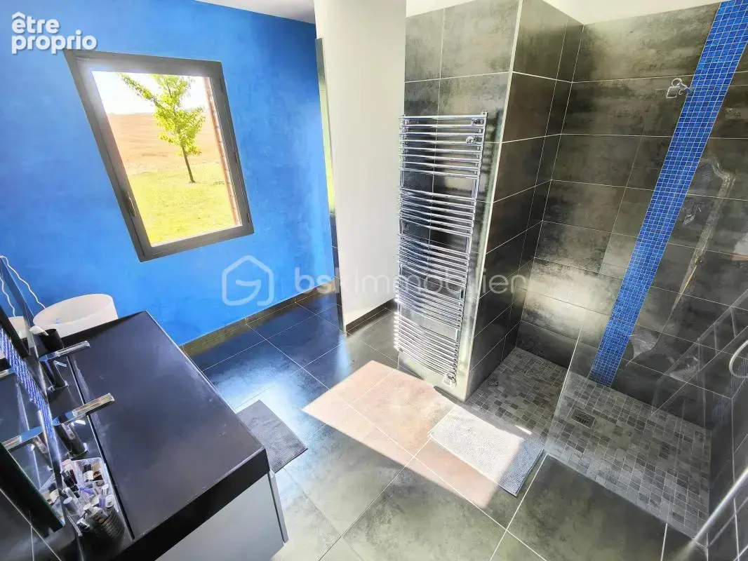 Maison av jardin arboré vue dégagée et sous-sol total ! - photo 17