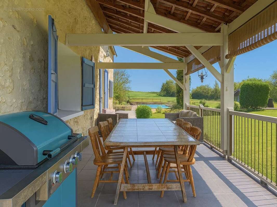 Maison à LALANDUSSE