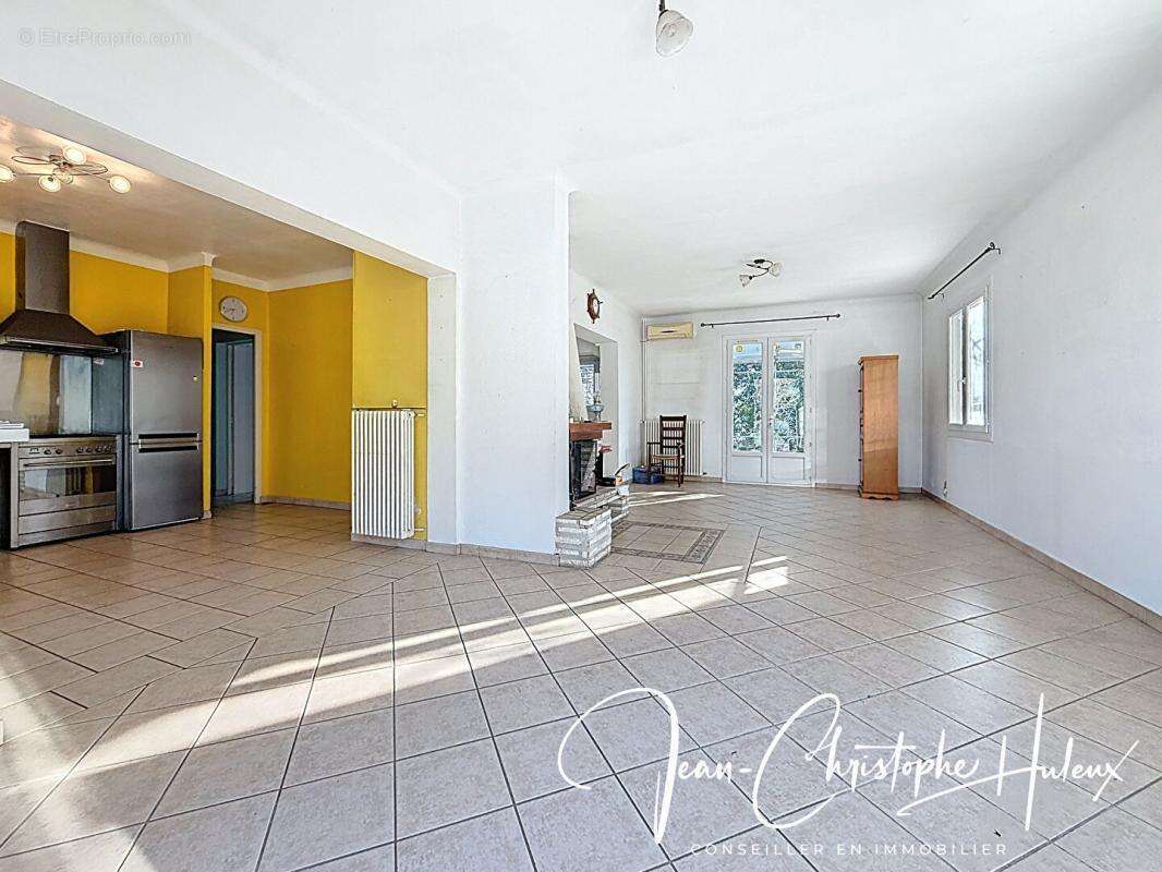 Maison à BOUILLARGUES