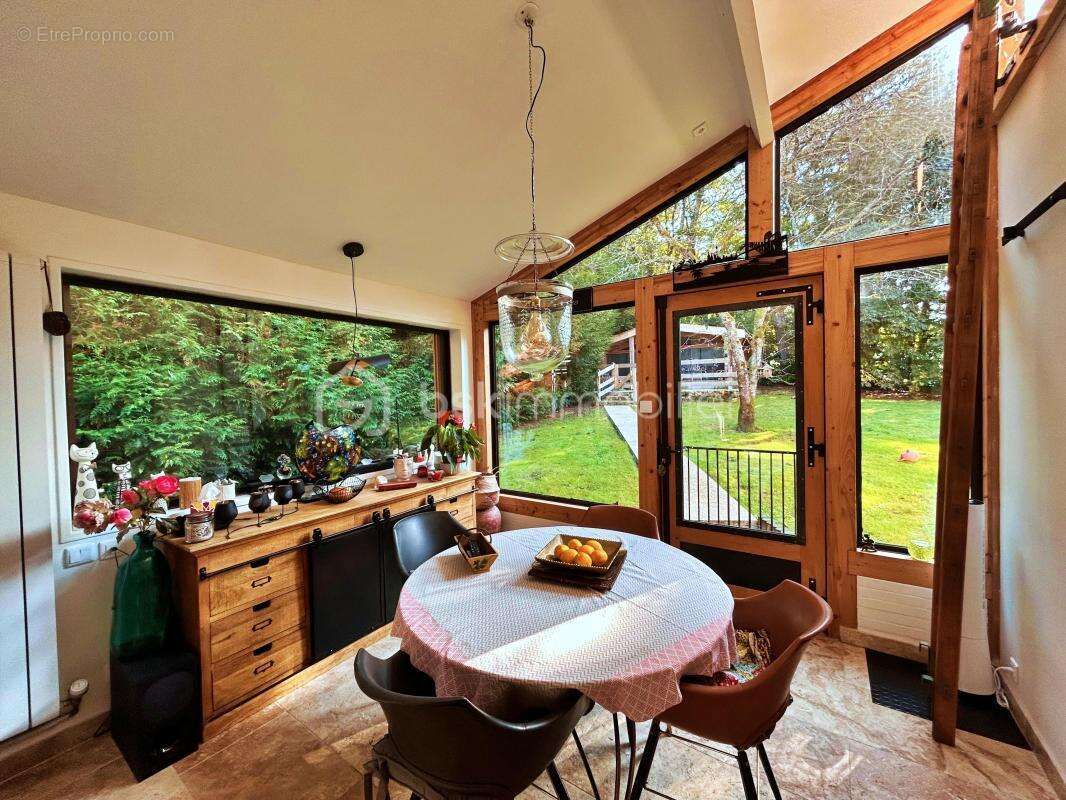 Maison à SAINT-LEGER-EN-YVELINES