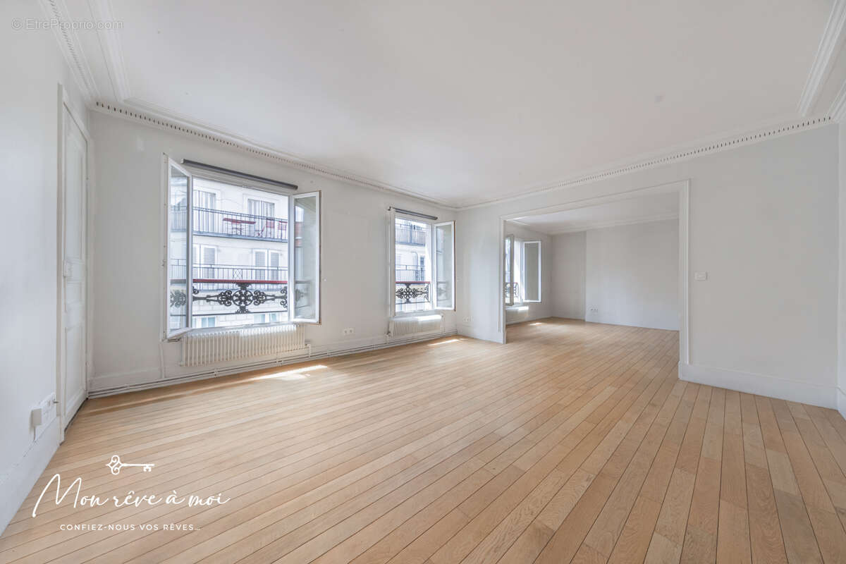 Appartement à PARIS-9E