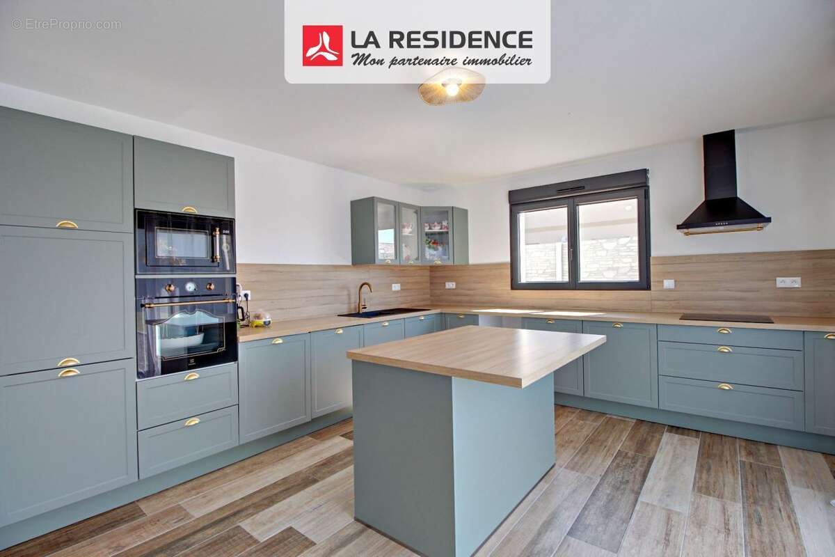 Maison à SAINT-MARCEL