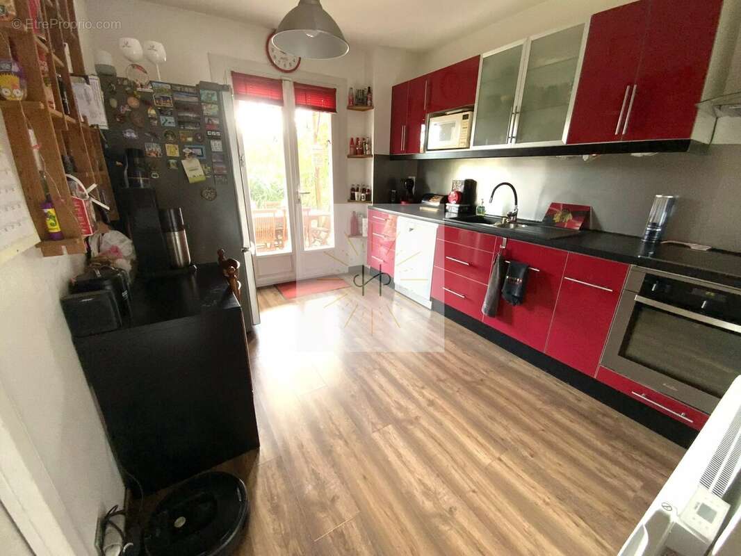 Maison à MONTELIMAR