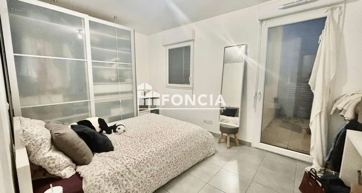 Appartement à SAINT-JEAN-DE-VEDAS