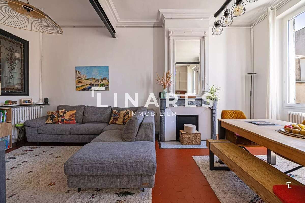 LE MOUSTIER - Appartement T4 de 114 m² - Traversant - 13001 - photo 1