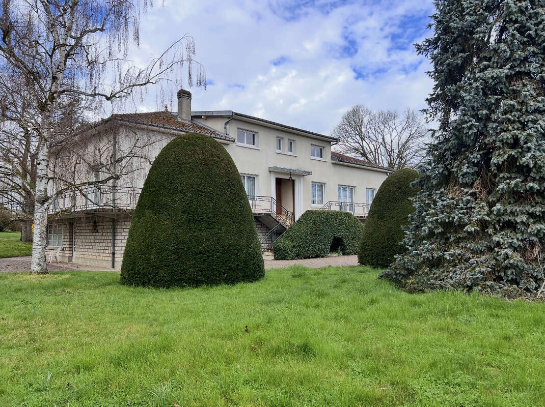 Maison de caractère avec parc arboré proche TOUL - photo 4