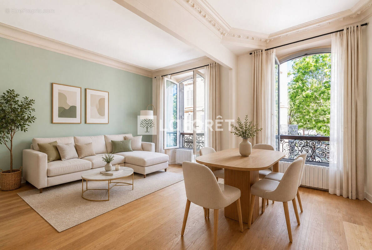 Appartement à PARIS-17E