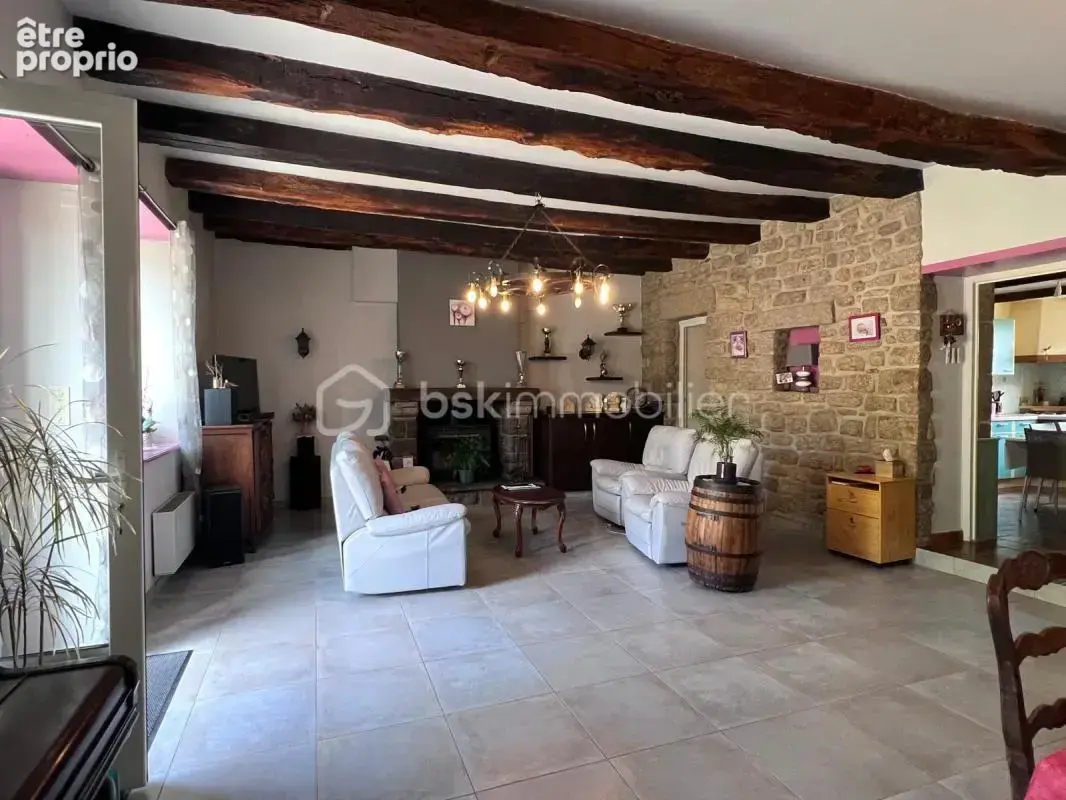 Belle Maison dans petit hameau calme et verdoyant - photo 11