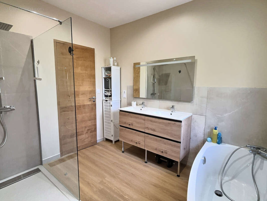 Maison à LANSARGUES