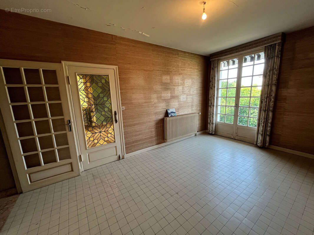 Cuisery :Grande villa avec piscine - photo 15